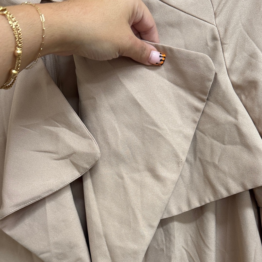 Love Tree Women's Tan Trench Coat lightweight‎ - Picture 5 of 7